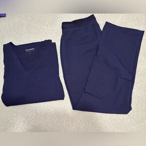 Mandala Women's Navy Scrub Set